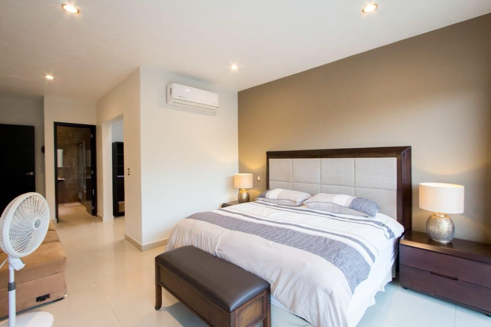 Private master suite at MindScape Retreat with king bed