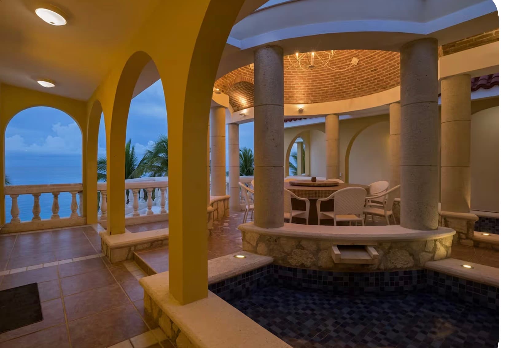 Private 5-MeO-DMT Bufo session at the MindScape Oceanfront Residence in Cozumel